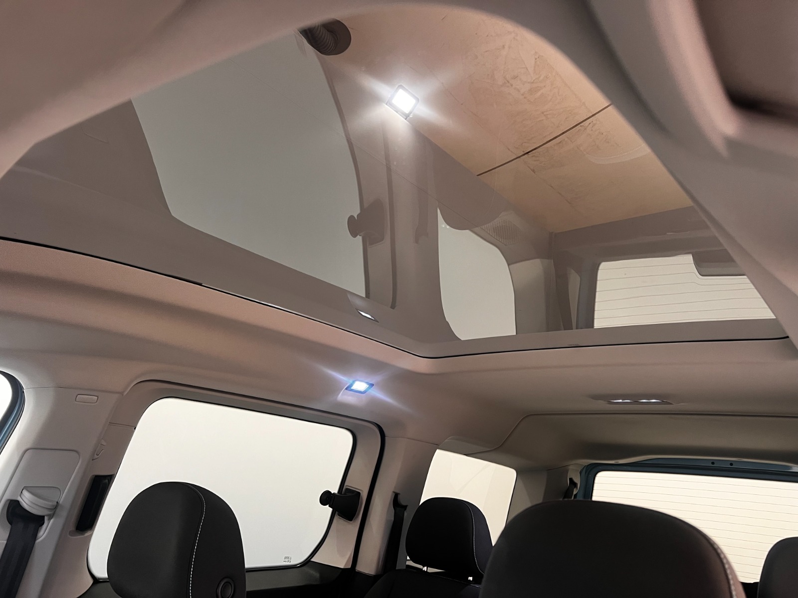 FORD Tourneo Connect