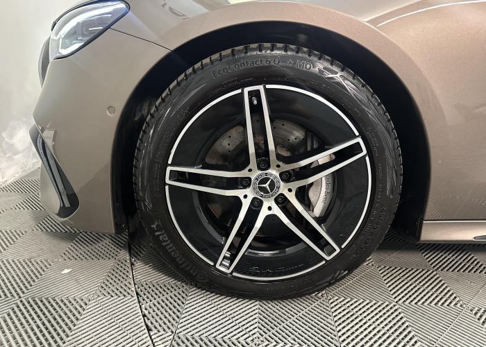MERCEDES-BENZ Clasa E