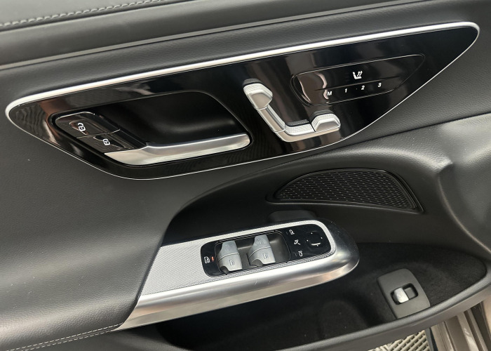 MERCEDES-BENZ Clasa E