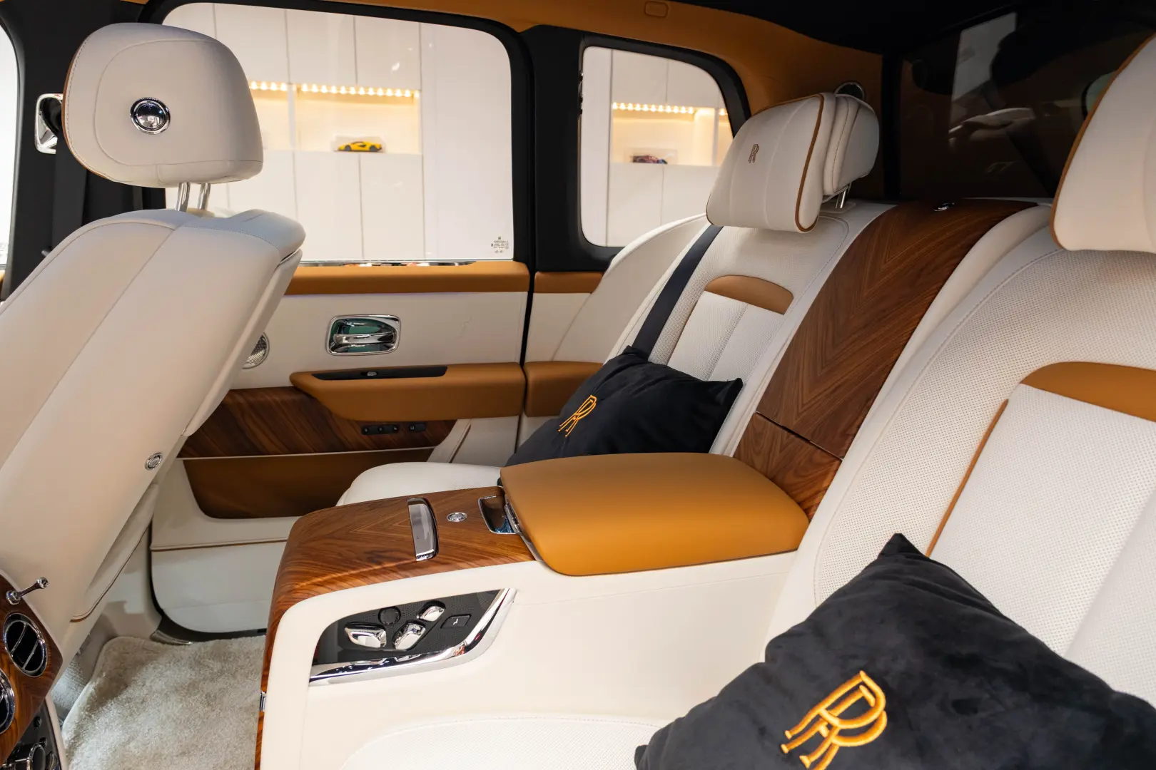 ROLLS ROYCE Cullinan