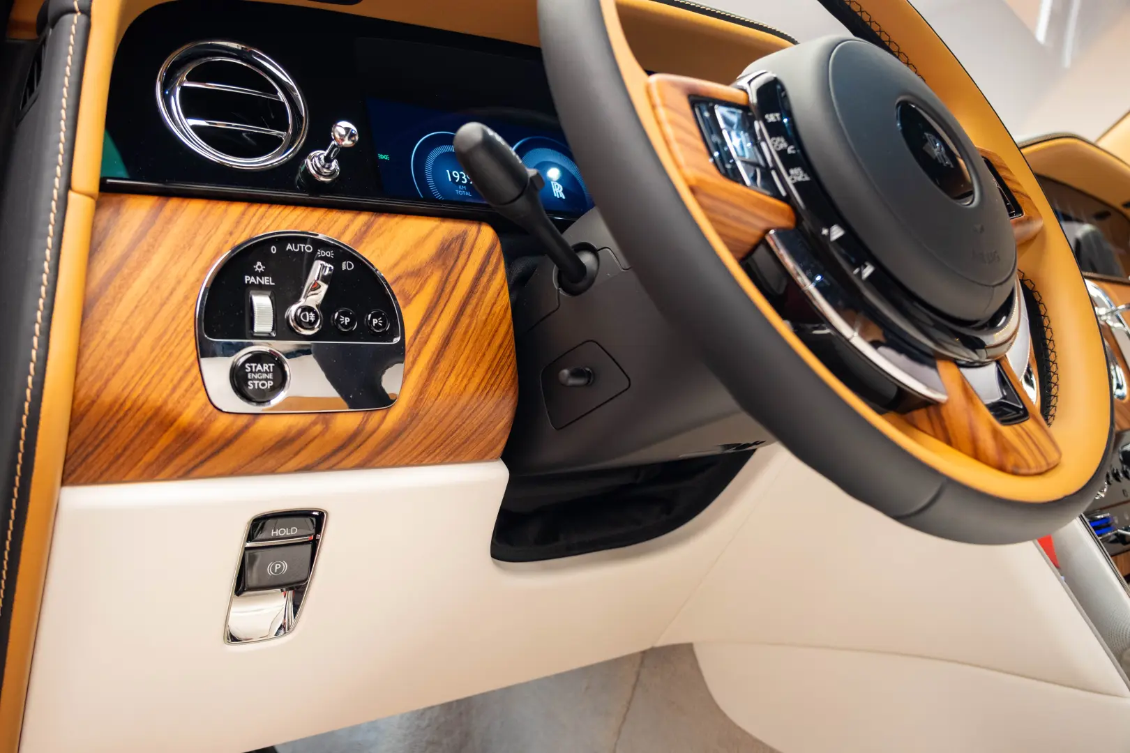 ROLLS ROYCE Cullinan