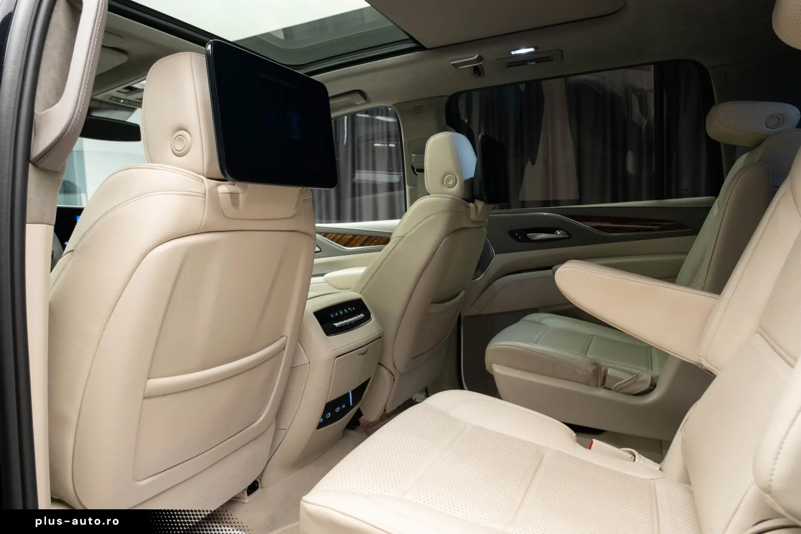 CADILLAC Escalade Sport Platinum